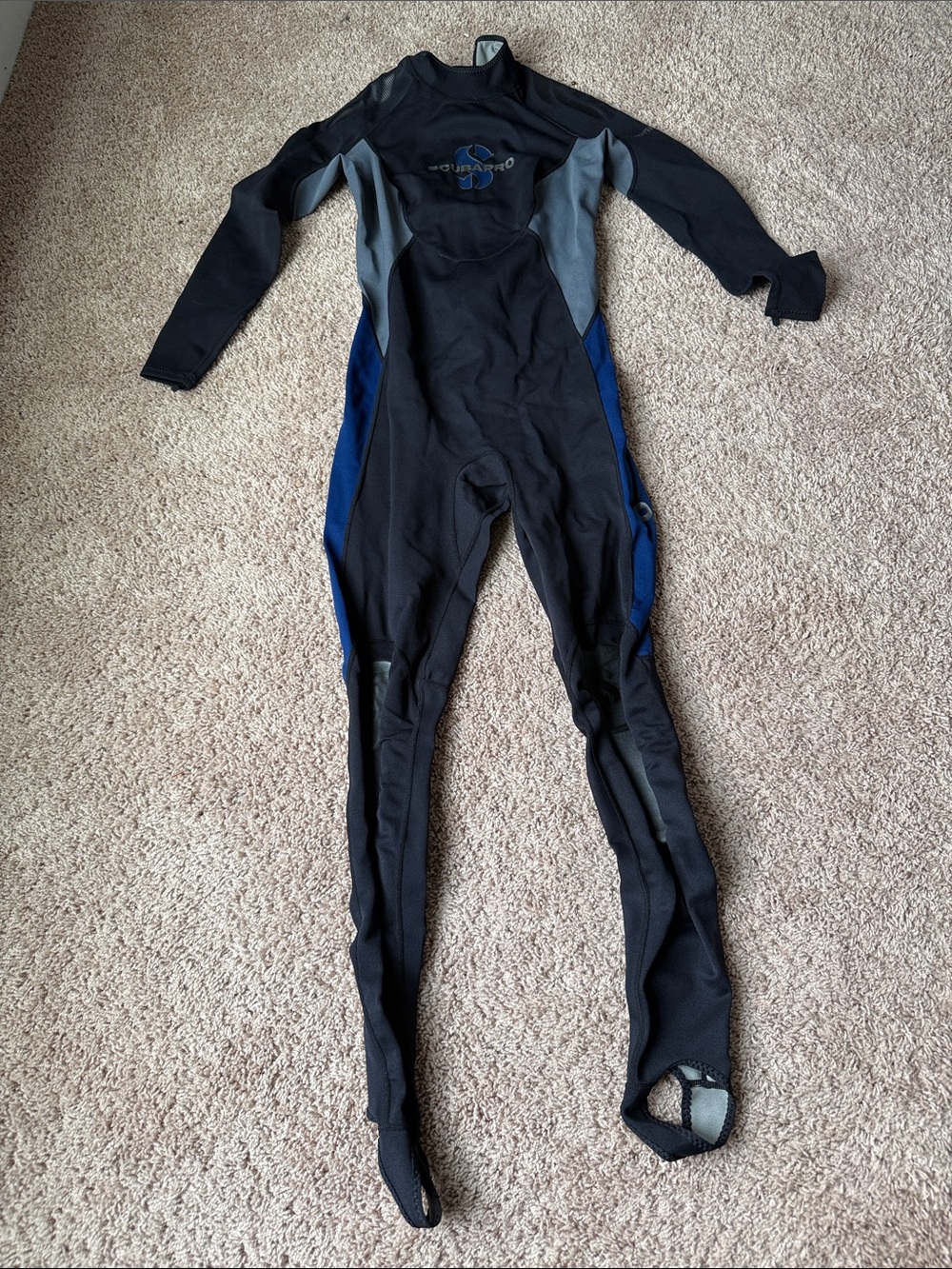 Wetsuit - Black & Blue